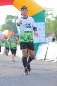 BIB: 1894
                            <button type="button" onclick="openModal(3653279)" class="btn btn-primary btn-sm float-right btn-popup" data-toggle="modal" data-target=".modal-high-quality">
                        <i class="fas fa-shopping-cart"></i> Add to Cart
                    </button>
                                            <button type="button" onclick="isThisMe(3653279, true)" class="btn btn-success btn-sm float-right btn-popup btn-isme hidden" data-toggle="tooltip" data-placement="bottom" title="นี่คือรูปของคุณใช่ไหม คลิกที่นี่เพื่อเอาเข้าอัลบั้ม">
                        <i class="fas fa-plus"></i> Add to album
                    </button>
                    <button type="button" onclick="isThisMe(3653279, false)" class="btn btn-warning btn-sm float-right btn-popup btn-isnotme hidden">
                        <i class="fas fa-ban"></i> Remove from album
                    </button>